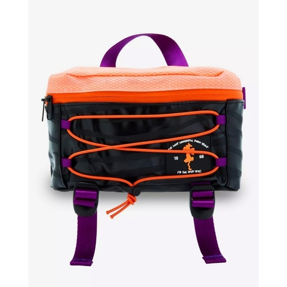 Bioworld Handbags - Bioworld Disney Winnie the Pooh Tigger Retro Belt Bag / BoxLunch Exclusive